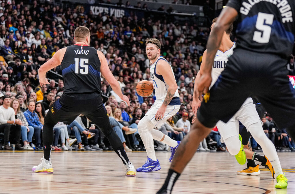 Mavs-Nuggets Preview: Dončić, Exum cleared to play; Green out