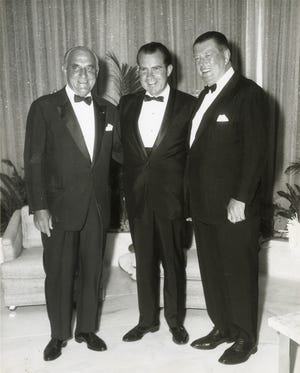 Nixon (center) in Palm Beach with Edgar Gerbisch (left) and Gene Tunney.
