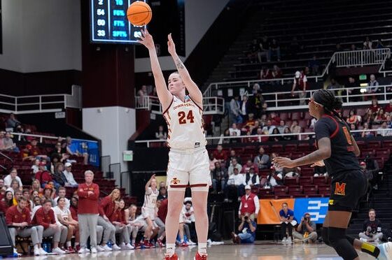 Audi Crooks' historic night leads Iowa State to March Madness victory