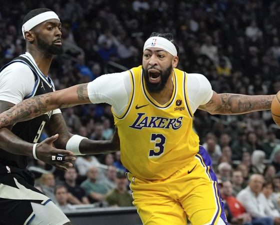 Anthony Davis and Austin Reaves power LeBron-less Lakers to big fourth-quarter comeback and double-OT road victory over Bucks
