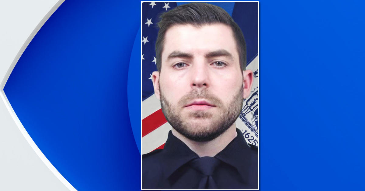 NYC, NYPD and family in mourning after Officer Jonathan Diller is fatally shot at Queens traffic stop