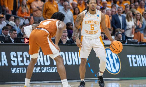 Tennessee basketball hangs on to beat Texas, advances to Sweet 16 | Men's Basketball