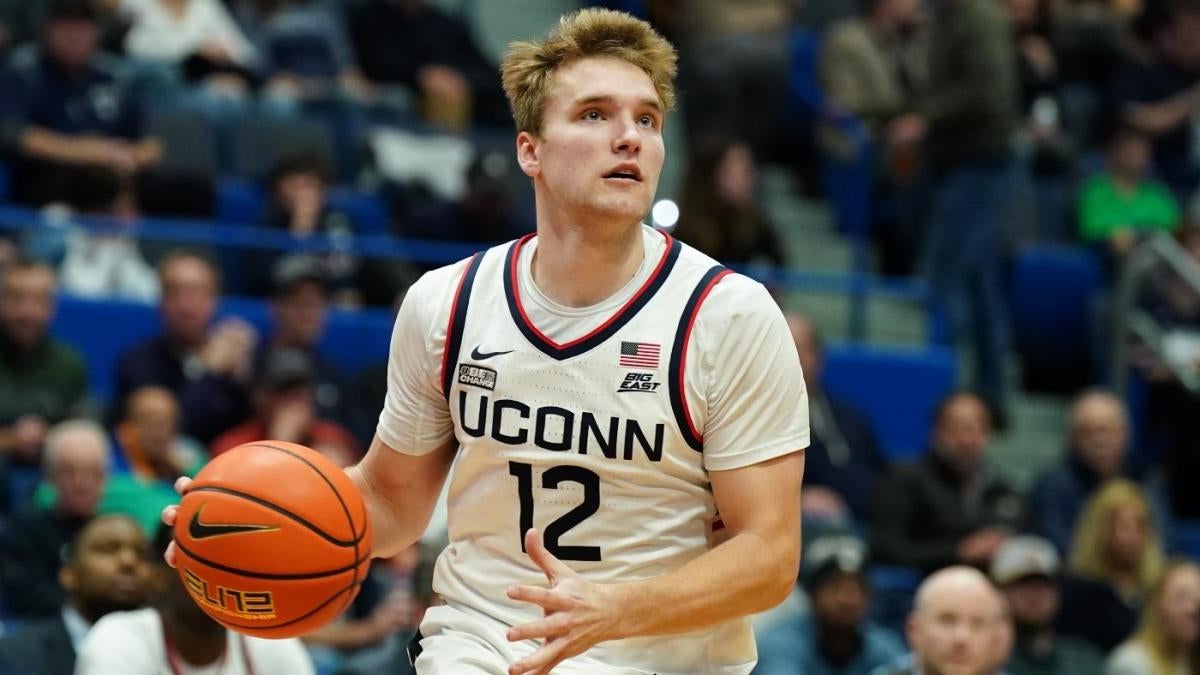 UConn vs. Northwestern odds, score prediction: 2024 NCAA Tournament picks, March Madness bets by top model