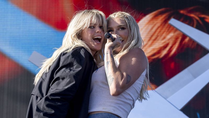 Kesha changes ‘Tik Tok’ Diddy lyrics during her surprise Coachella performance