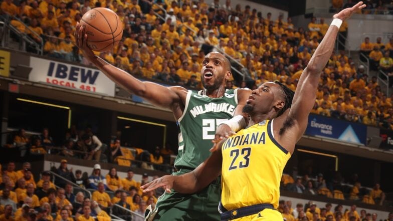 Khris Middleton (ankle) plays and scores 42 points in Bucks' Game 3 loss to Pacers