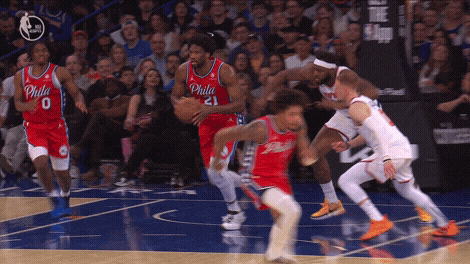 Joel Embiid assist to Kelly Oubre Jr.