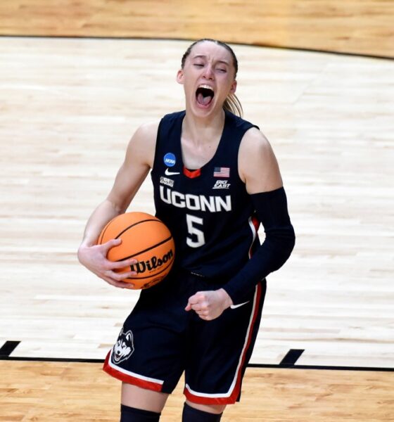 UConn women's basketball beats USC, advance to Final Four