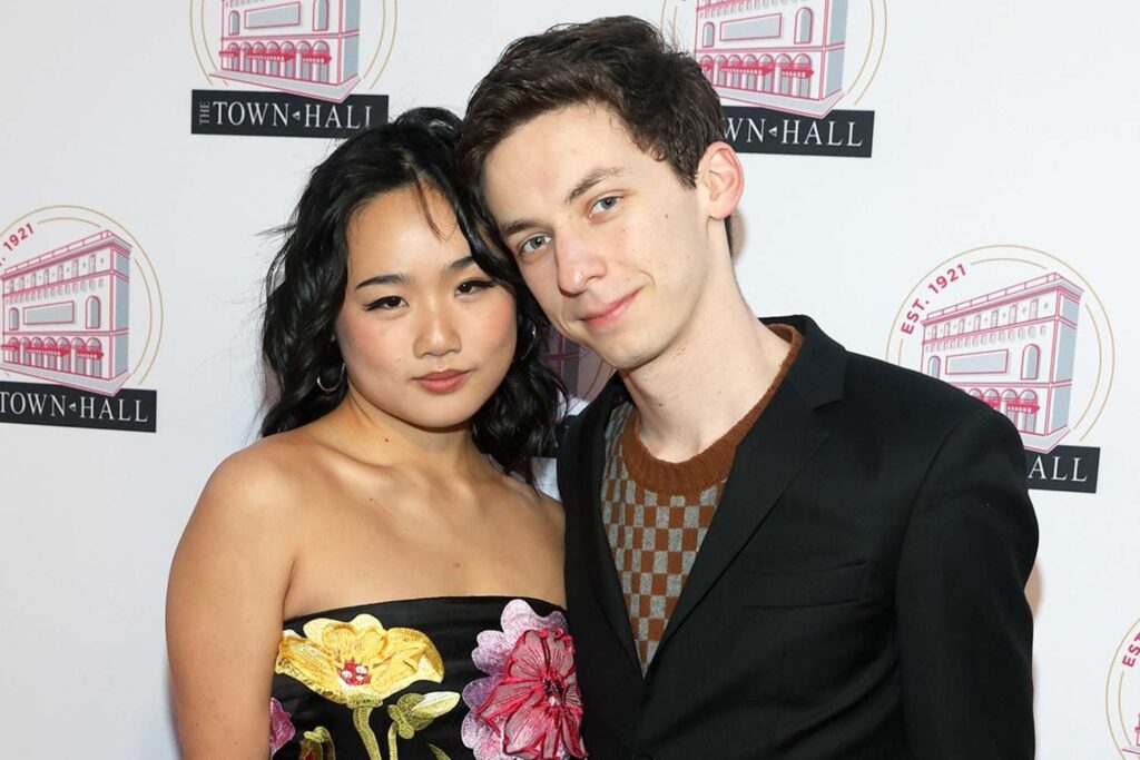 Andrew Barth Feldman Joins Girlfriend in Broadway's Maybe Happy Ending