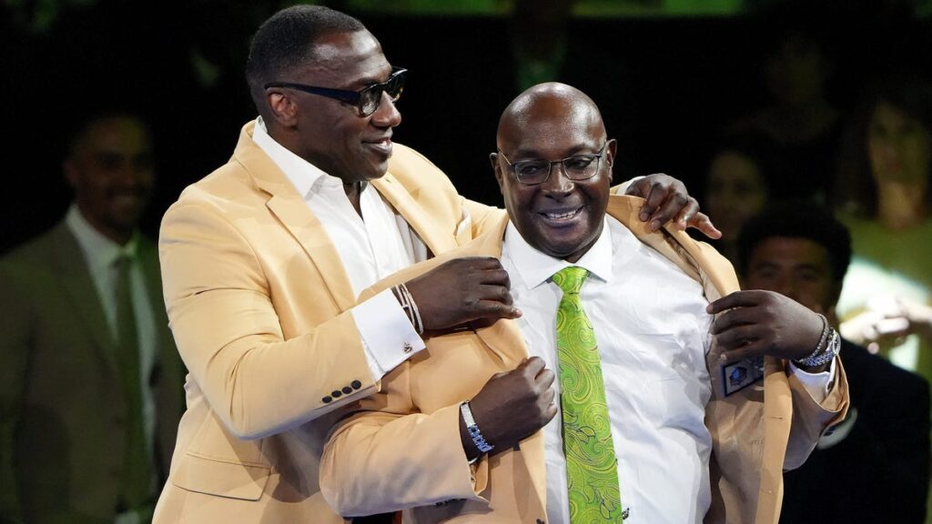 Sterling Sharpe joins brother in the Pro Football Hall of Fame