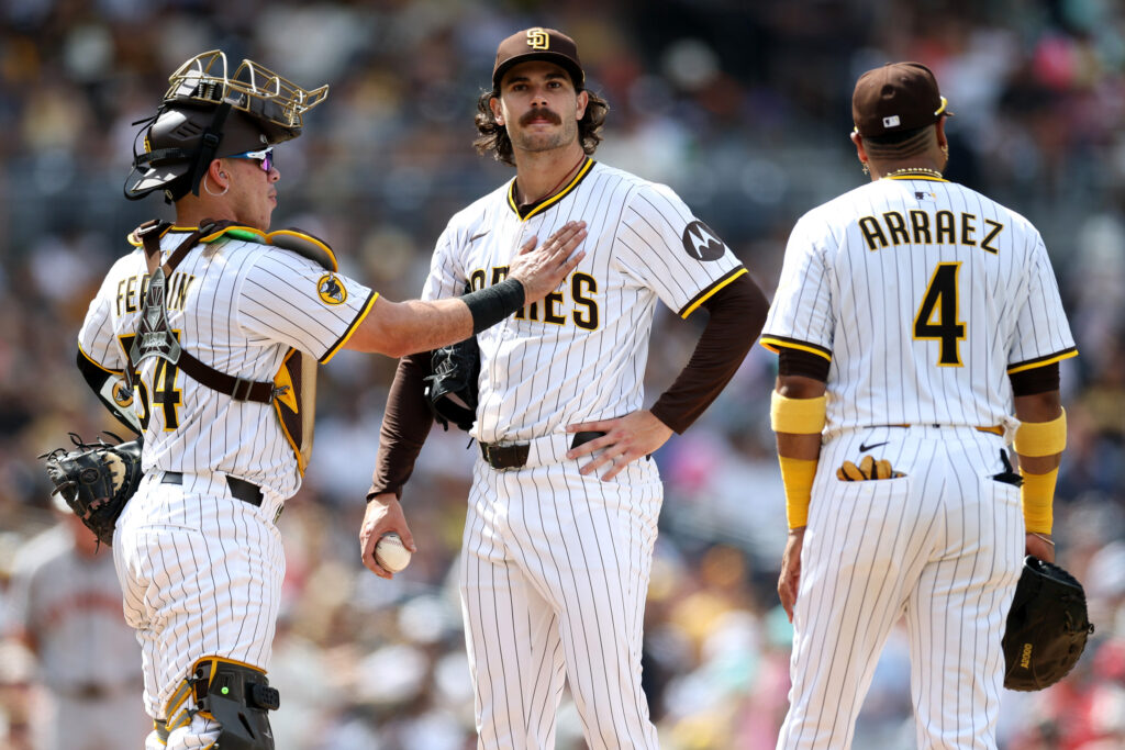 Padres’ $156 Million Ace May Betray San Diego, Sign With Hated Rival