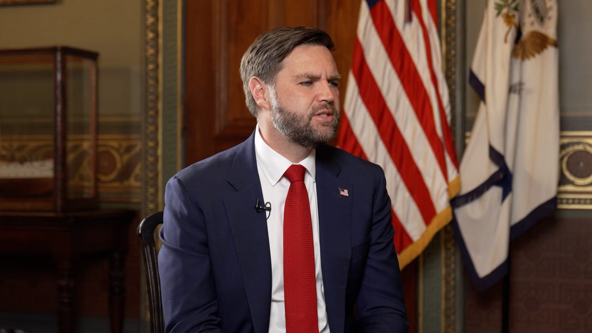 Vance’s gotten training to be president; Trump has ‘incredible’ energy