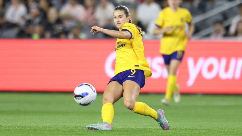 USWNT's Ally Sentnor joins KC Current from Utah Royals in record deal
