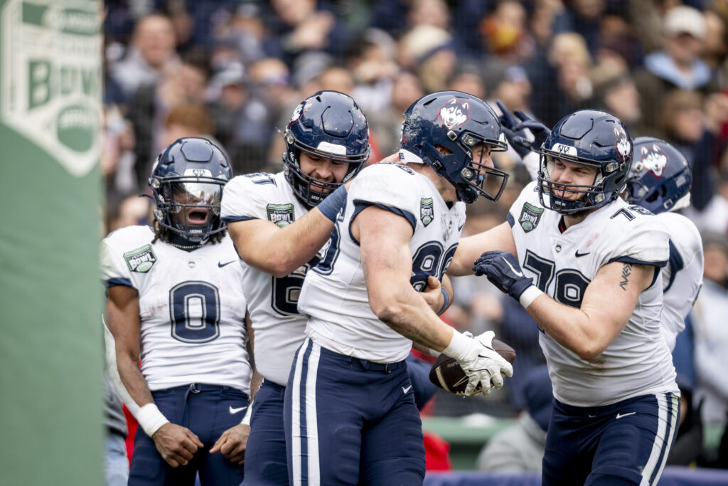 Connecticut Huskies