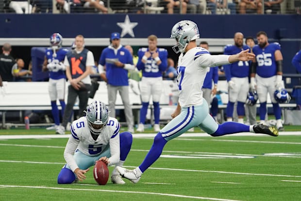 Dallas Cowboys place kicker Brandon Aubrey kicks a field goal against the New York Giants 